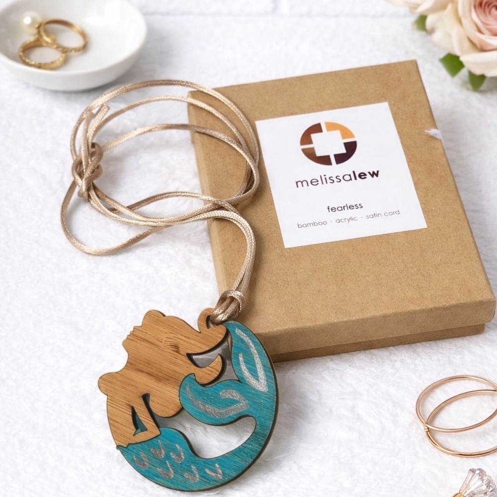NWT Melissa Lew Bamboo Mermaid Statement Necklace